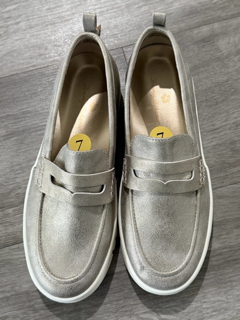 NWT - Tommy Bahama a Metallic Silver Slip-On Loafers - Woman's Size 7